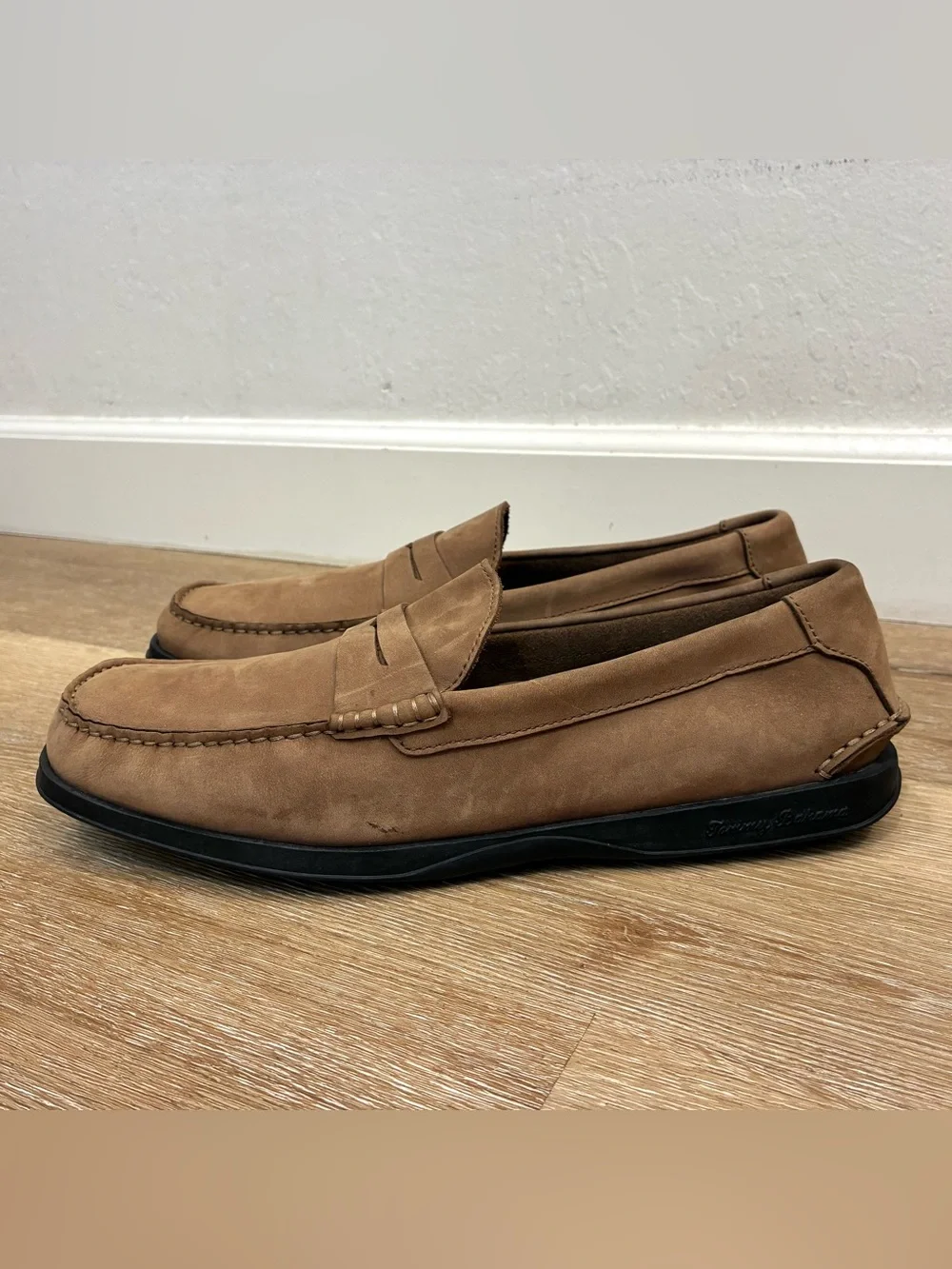Tommy Bahama Slip-on Loafers Feature A Brushed Olive Brown Leather Men’s 13 M